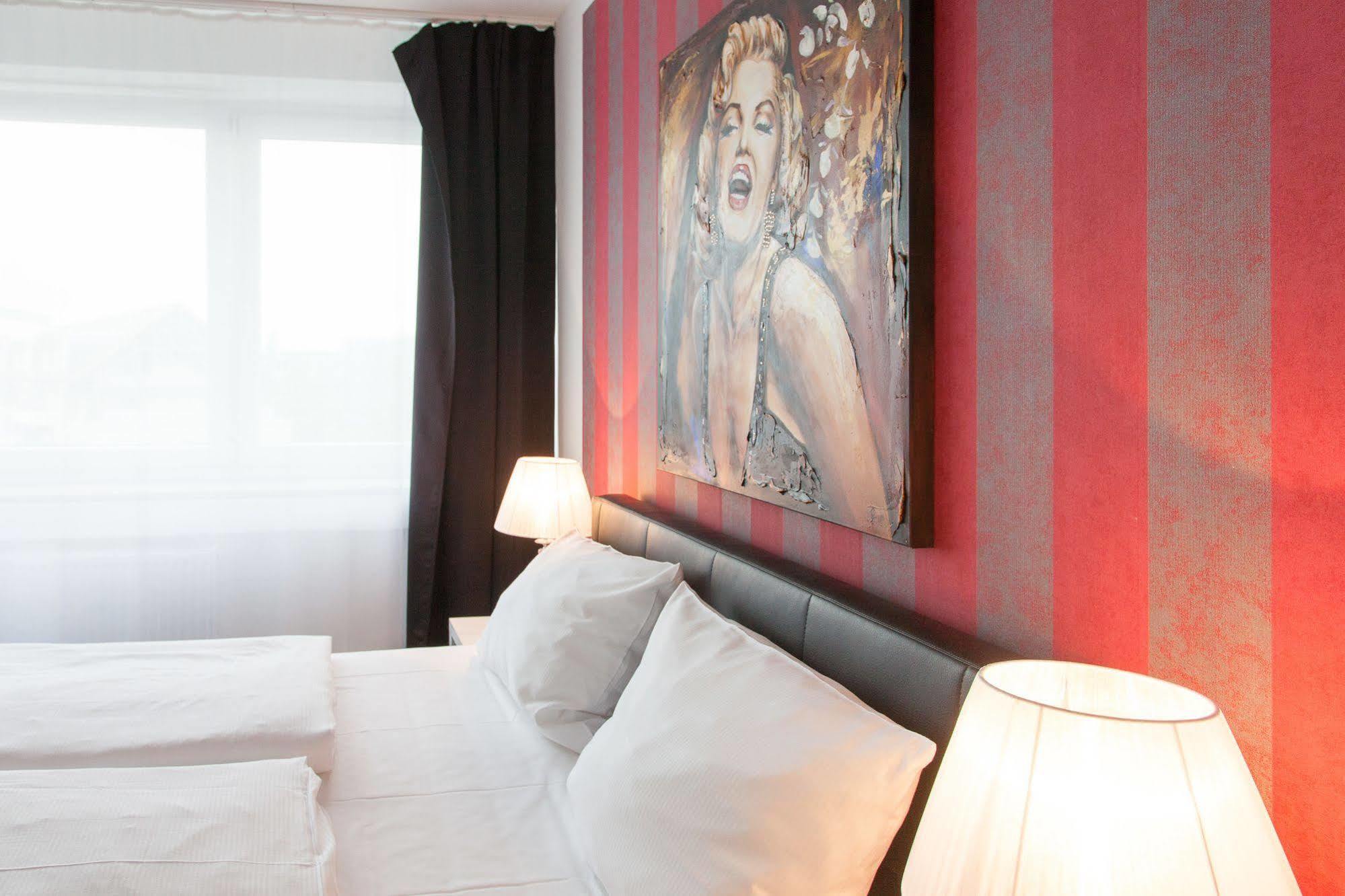 אסן Hotel Stay מראה חיצוני תמונה